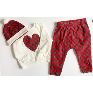 NWOT Fleece Plaid Heart Matching Outfit ❤️